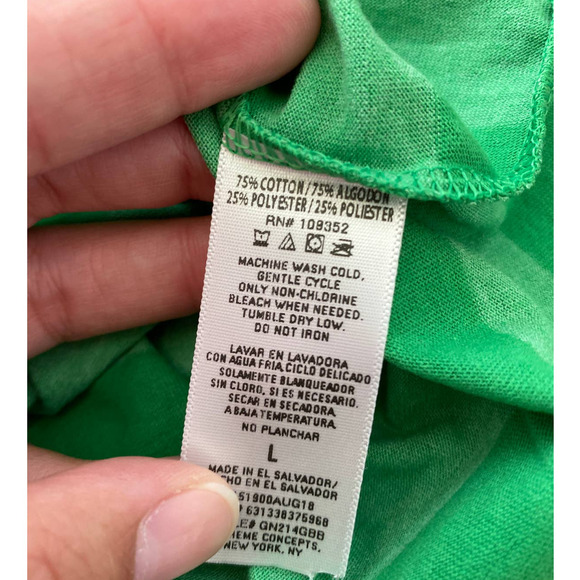 Extreme Concepts Boys Warning Don't Feed the Zombies Tshirt Top NEW Size: Large - Picture 6 of 10